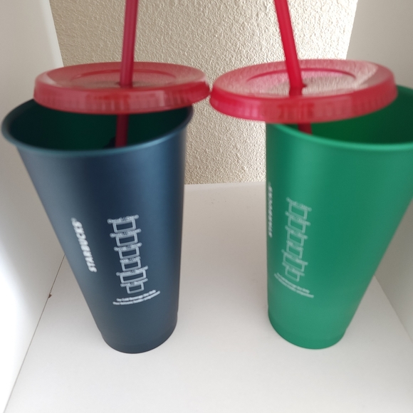 Starbucks 2 Venti  24oz Reusable Cold Cup With Straw Lid Holiday Christm… - Picture 5 of 5